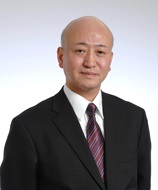 公益財団法人 小樽商科大学後援会 理事長 島崎 憲明